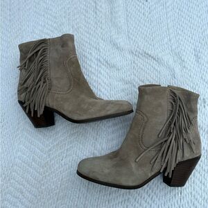Fringe Suede Ankle Boots chunky heel size 9